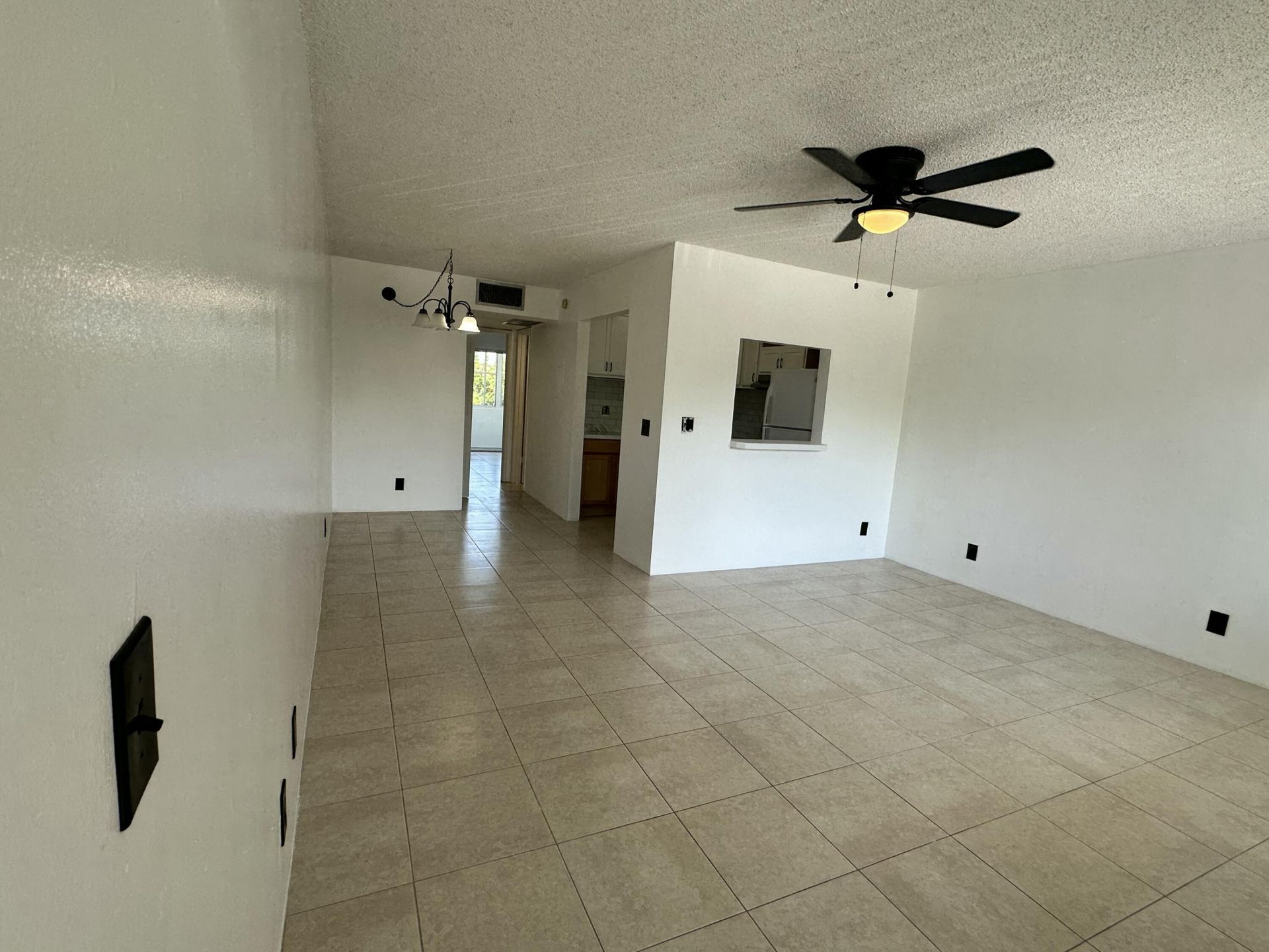 555 Purdy Lane, Unit 306, Palm Springs, FL 33461 Photo