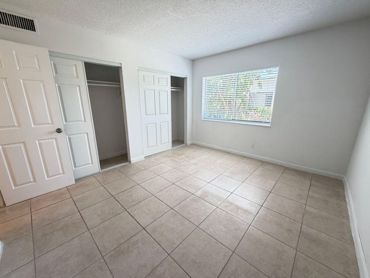 515 S Sequoia Drive, Unit 110, West Palm Beach, FL 33409 Photo