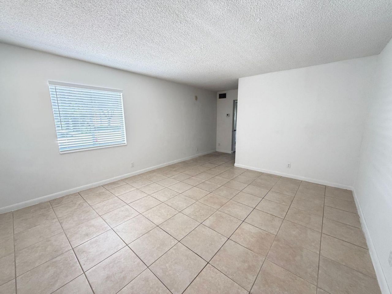 515 S Sequoia Drive, Unit 110, West Palm Beach, FL 33409 Photo