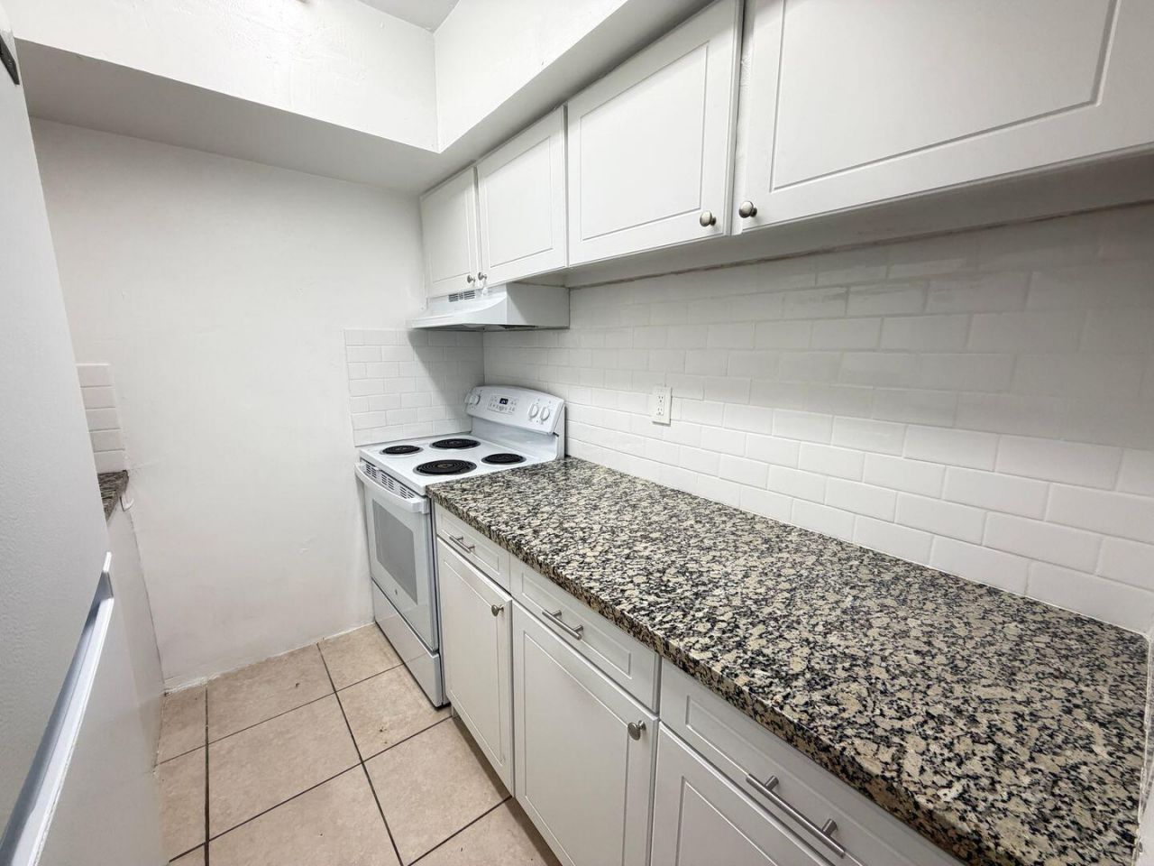 515 S Sequoia Drive, Unit 110, West Palm Beach, FL 33409 Photo