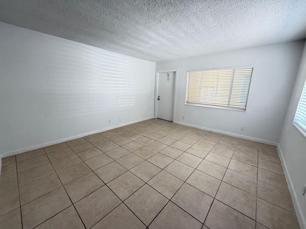 515 S Sequoia Drive, Unit 110, West Palm Beach, FL 33409 Photo