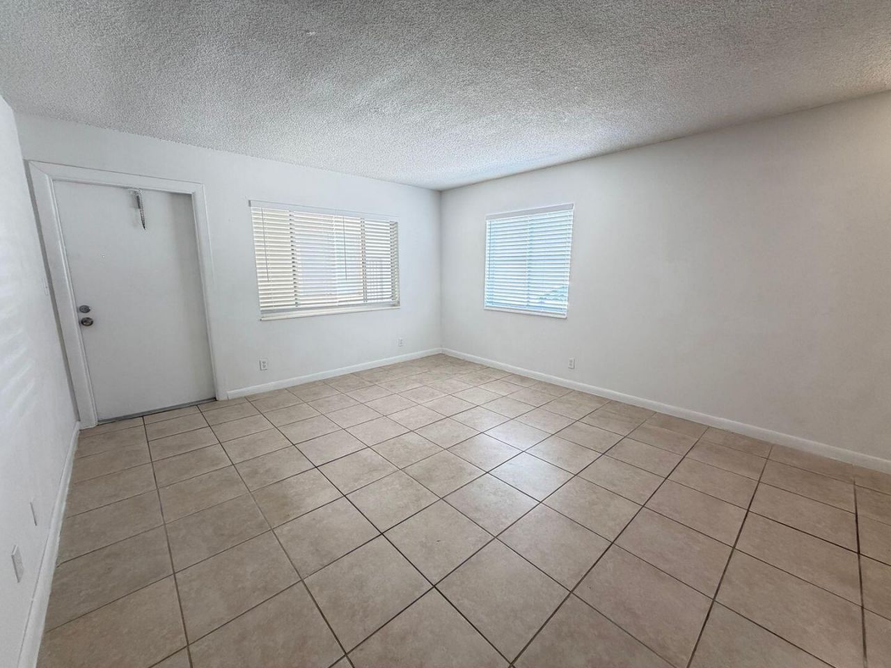 515 S Sequoia Drive, Unit 110, West Palm Beach, FL 33409 Photo