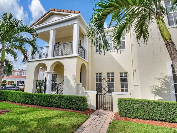 838 NW 83rd Lane, Boca Raton, FL 33487