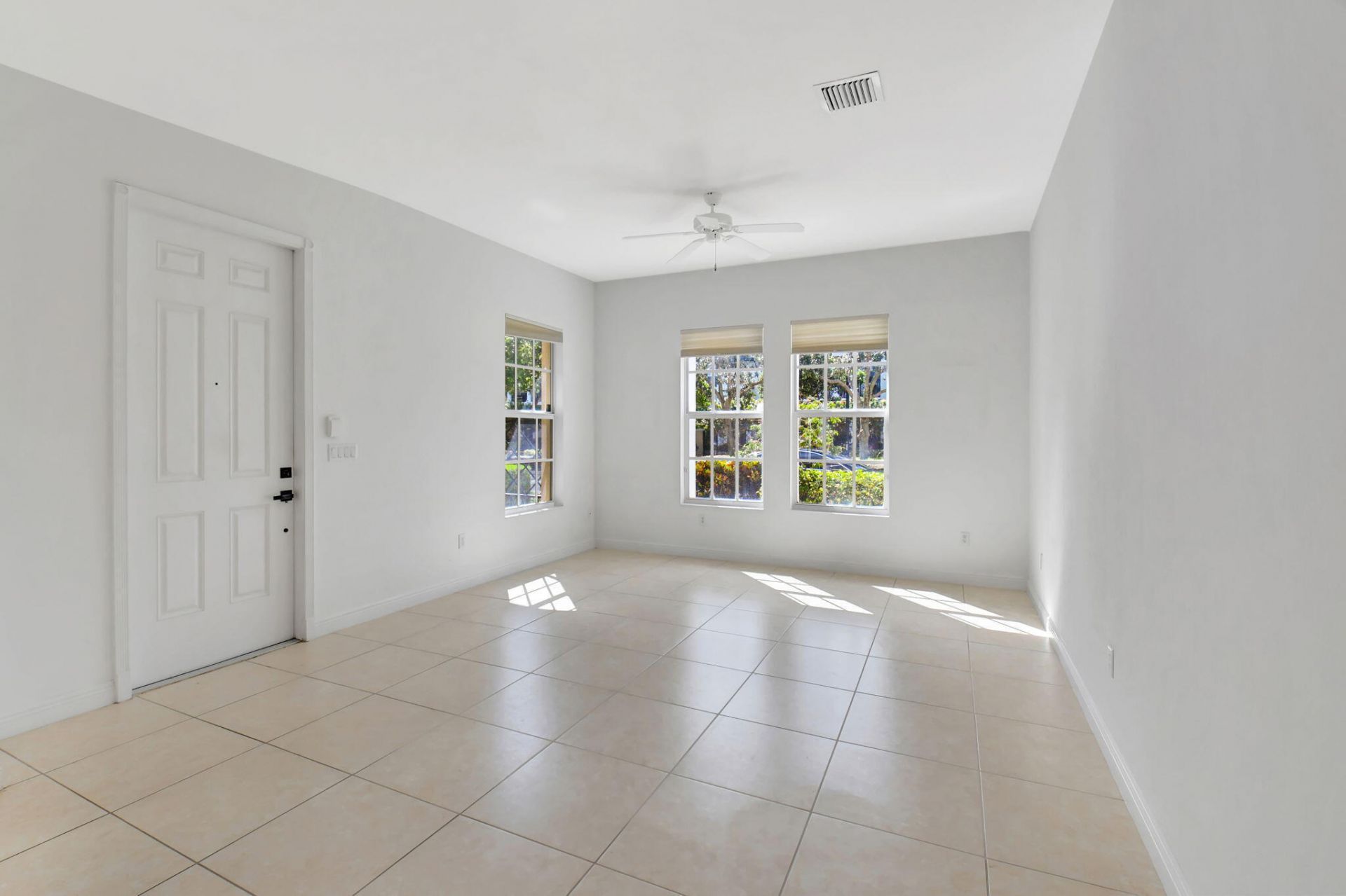 838 NW 83rd Lane, Boca Raton, FL 33487 Photo