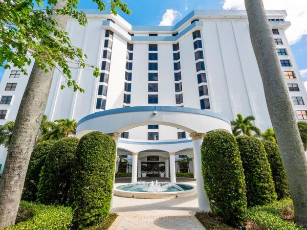 3800 Washington Road, Unit 303, West Palm Beach, FL 33405