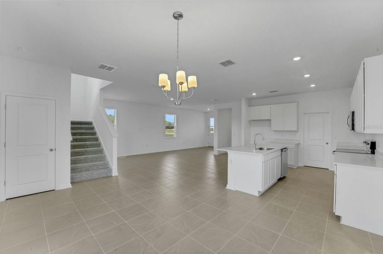 1006 Swamp Chestnut Loop, Lady Lake, FL 32159 Photo