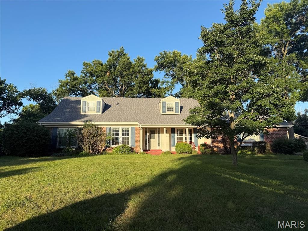329 Turnbury Circle , Ballwin, MO 63011 Main Photo