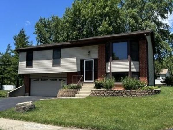 329 Shield Court , Bolingbrook, IL 60440