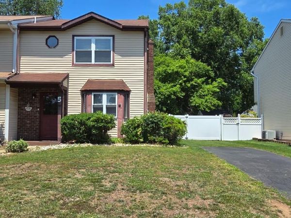 5 Stanley Avenue, Dayton, NJ 08810