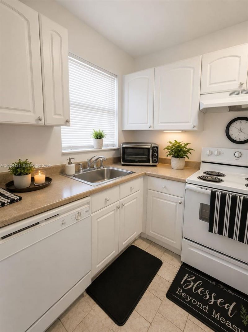 2801 N Pine Island Rd , Unit 304, Sunrise, FL 33322 Photo