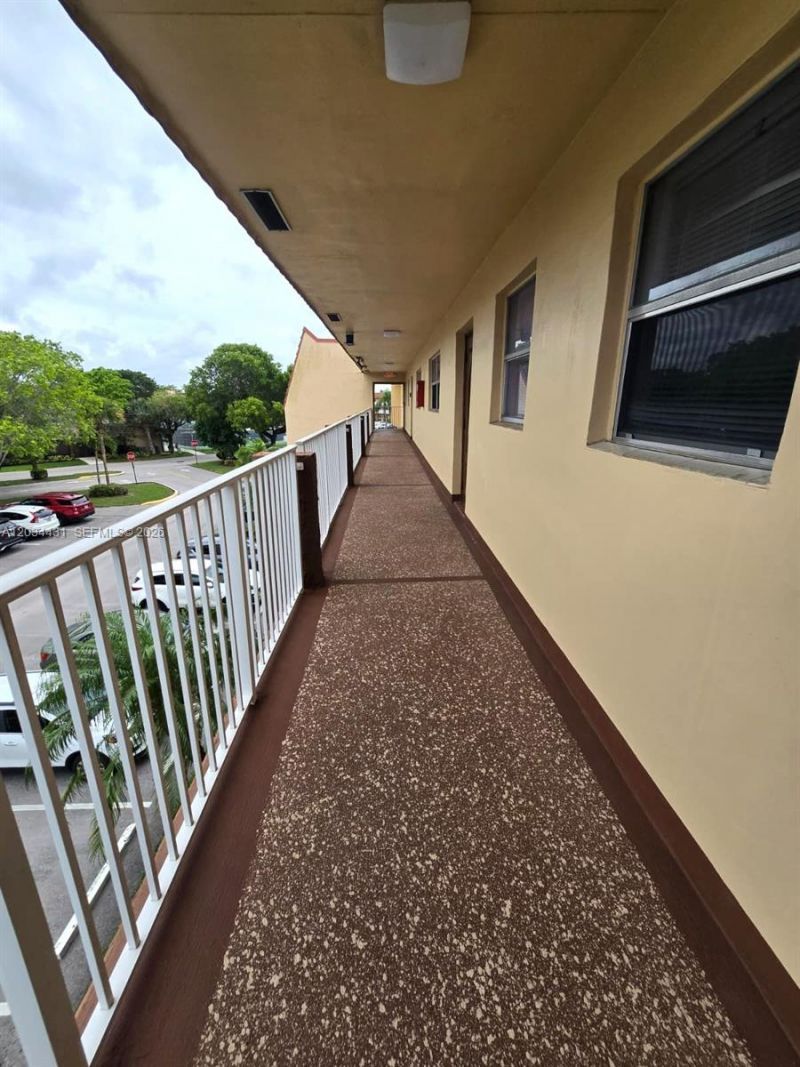 2801 N Pine Island Rd , Unit 304, Sunrise, FL 33322 Photo