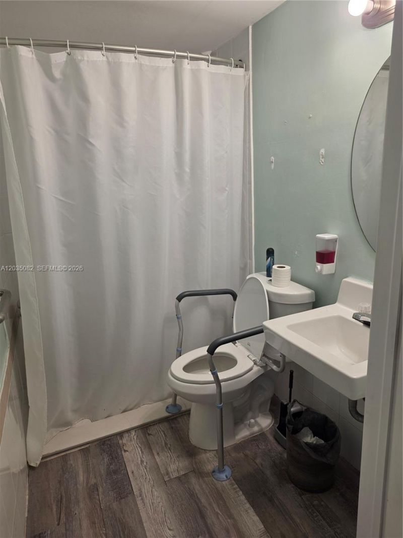 10220 SW 164th St , Miami, FL 33157 Photo