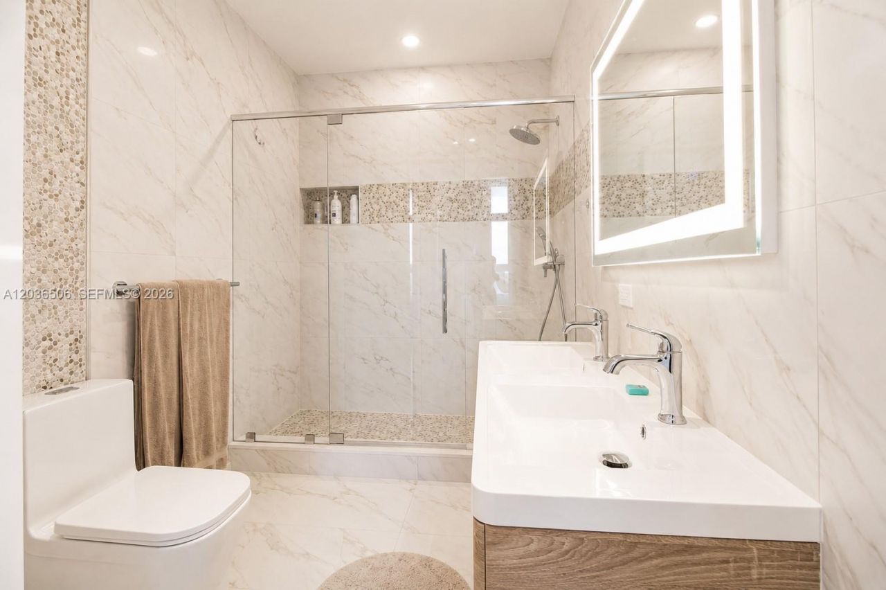 2000 Metropica Way , Unit 2609 & 261, Sunrise, FL 33323 Photo