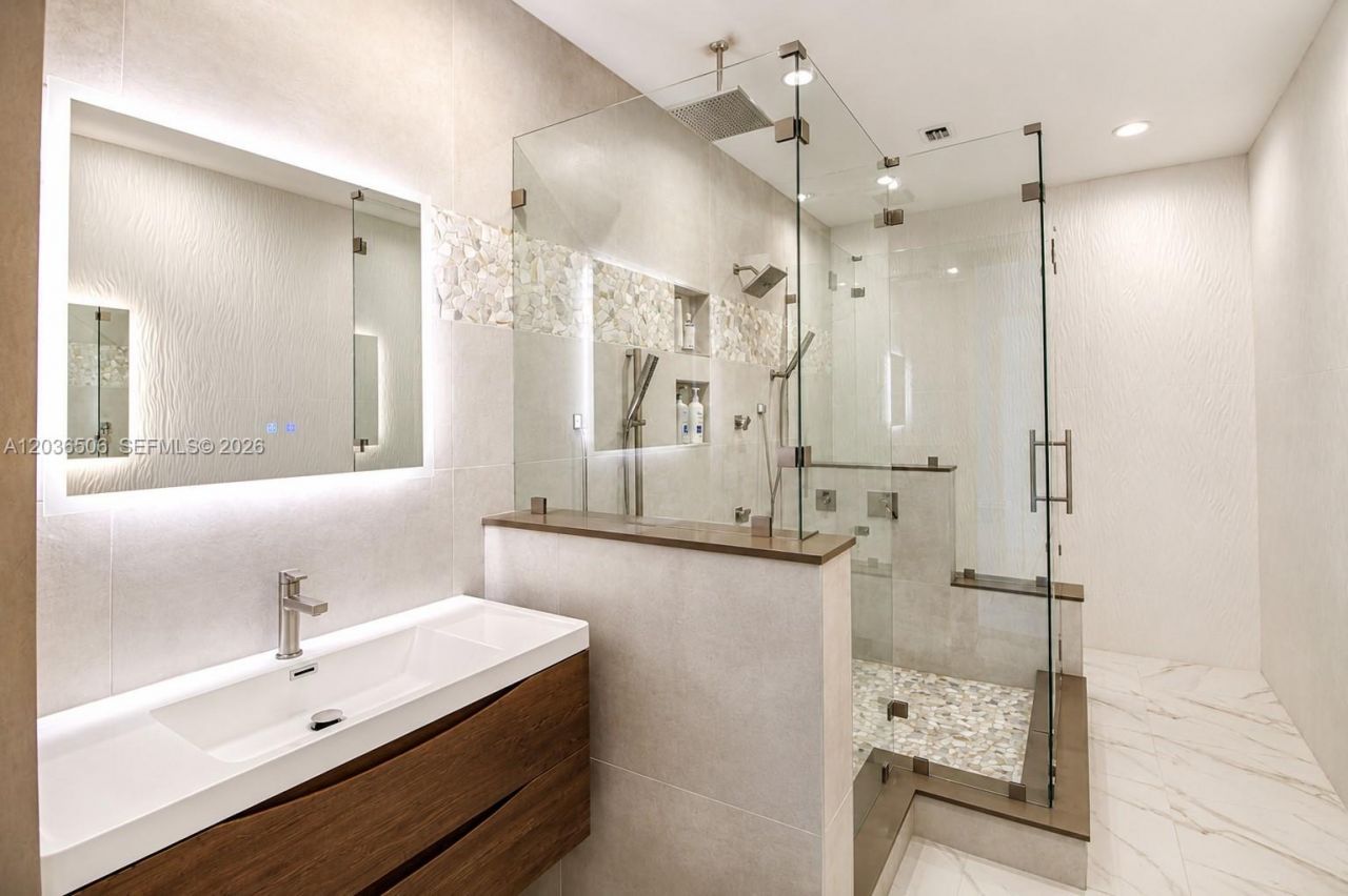 2000 Metropica Way , Unit 2609 & 261, Sunrise, FL 33323 Photo