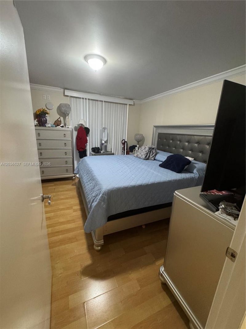 8625 NW 8th St , Unit 310, Miami, FL 33126 Photo
