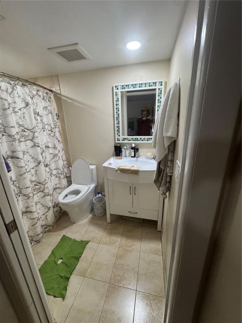 8625 NW 8th St , Unit 310, Miami, FL 33126 Photo