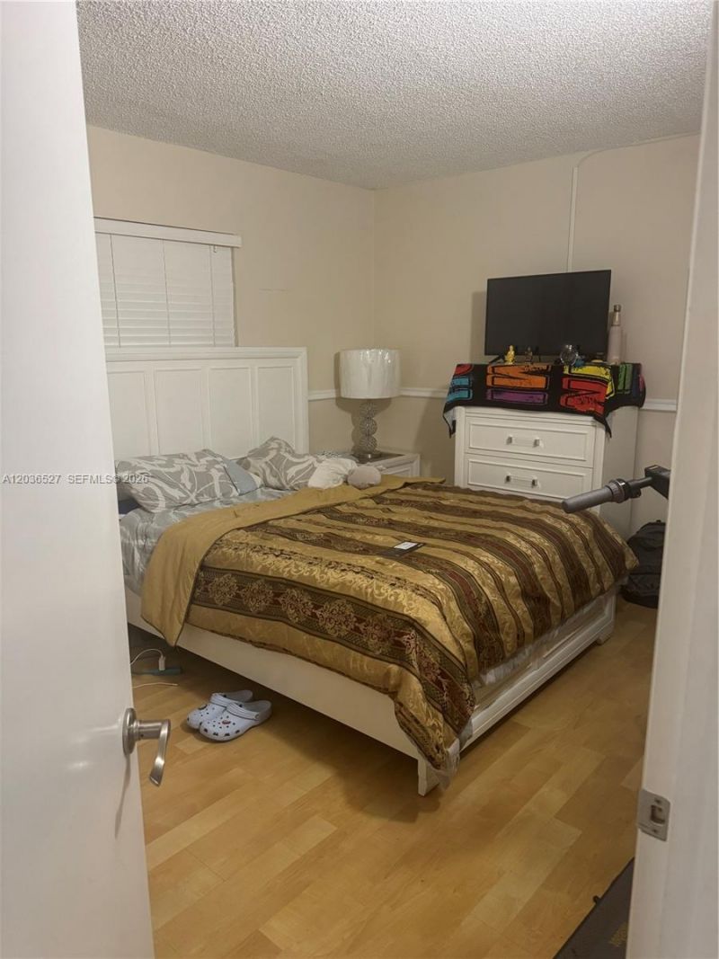 8625 NW 8th St , Unit 310, Miami, FL 33126 Photo
