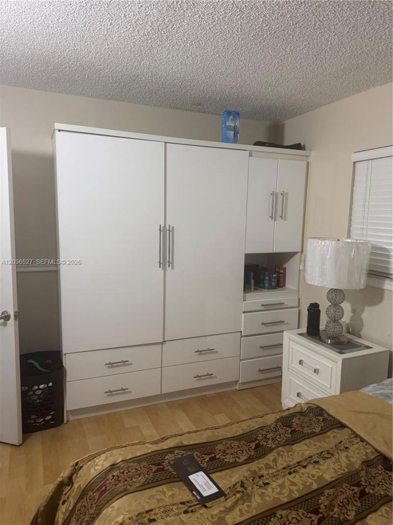 8625 NW 8th St , Unit 310, Miami, FL 33126 Photo