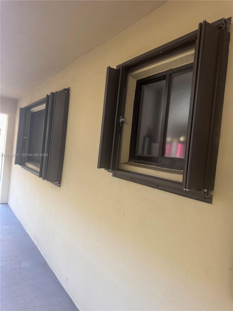 8625 NW 8th St , Unit 310, Miami, FL 33126 Photo