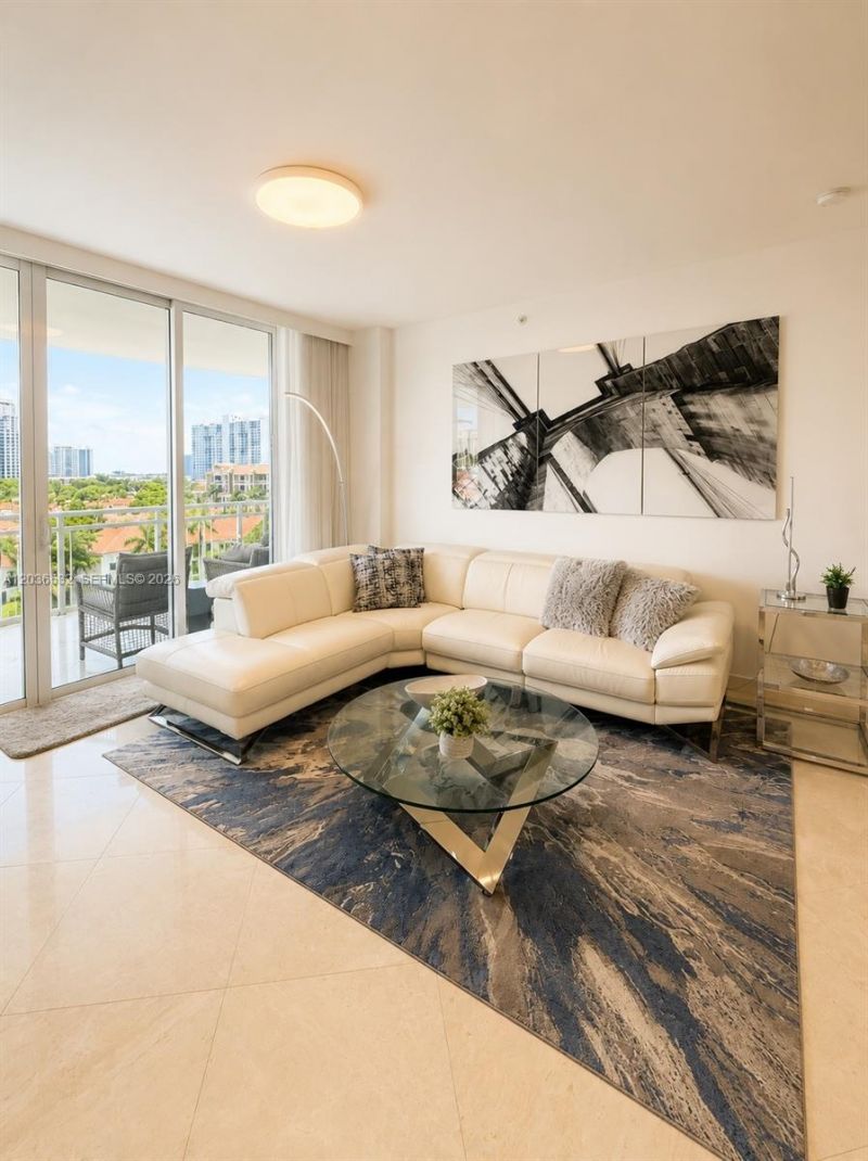 3000 NE 188th St, Unit 604, Aventura, FL 33180 Photo