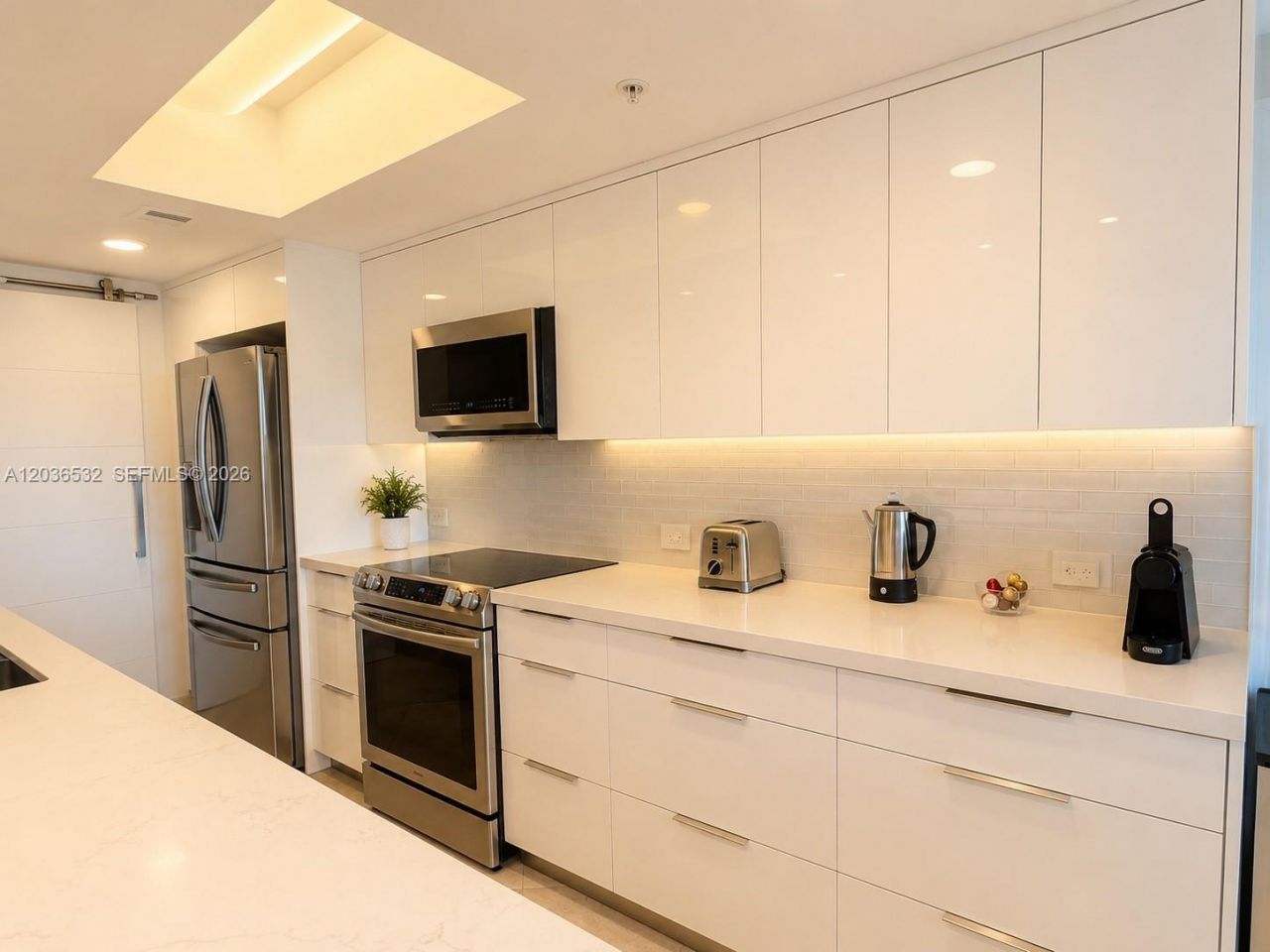 3000 NE 188th St, Unit 604, Aventura, FL 33180 Photo