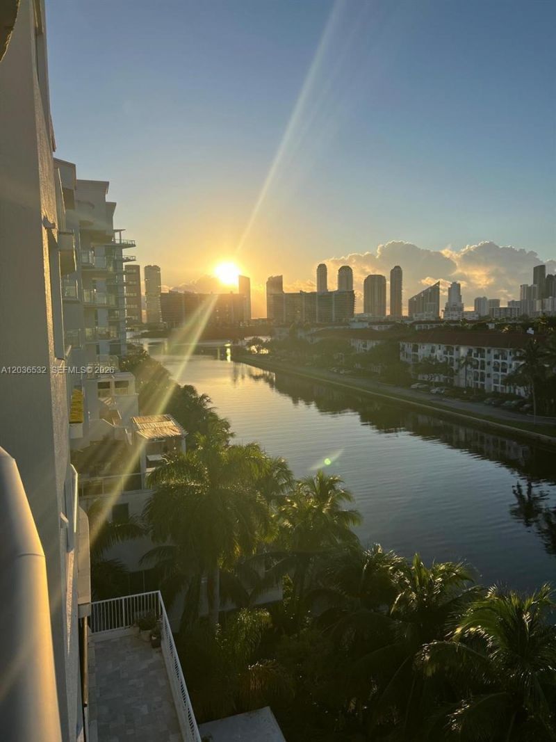 3000 NE 188th St, Unit 604, Aventura, FL 33180 Photo
