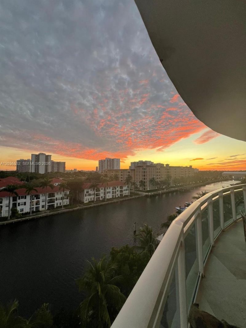 3000 NE 188th St, Unit 604, Aventura, FL 33180 Photo