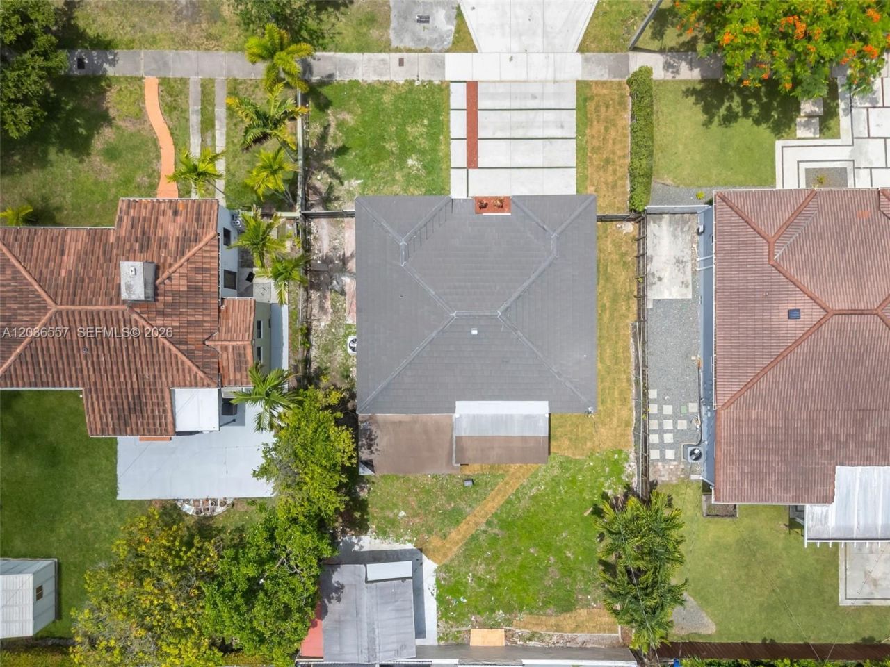 4353 SW 2nd St , Miami, FL 33134 Photo