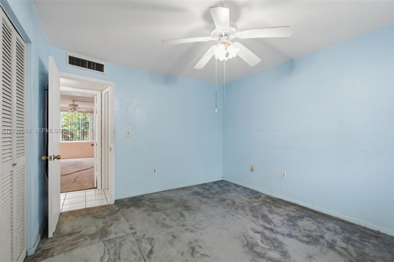 1201 NE 191st St , Unit G219, Miami, FL 33179 Photo