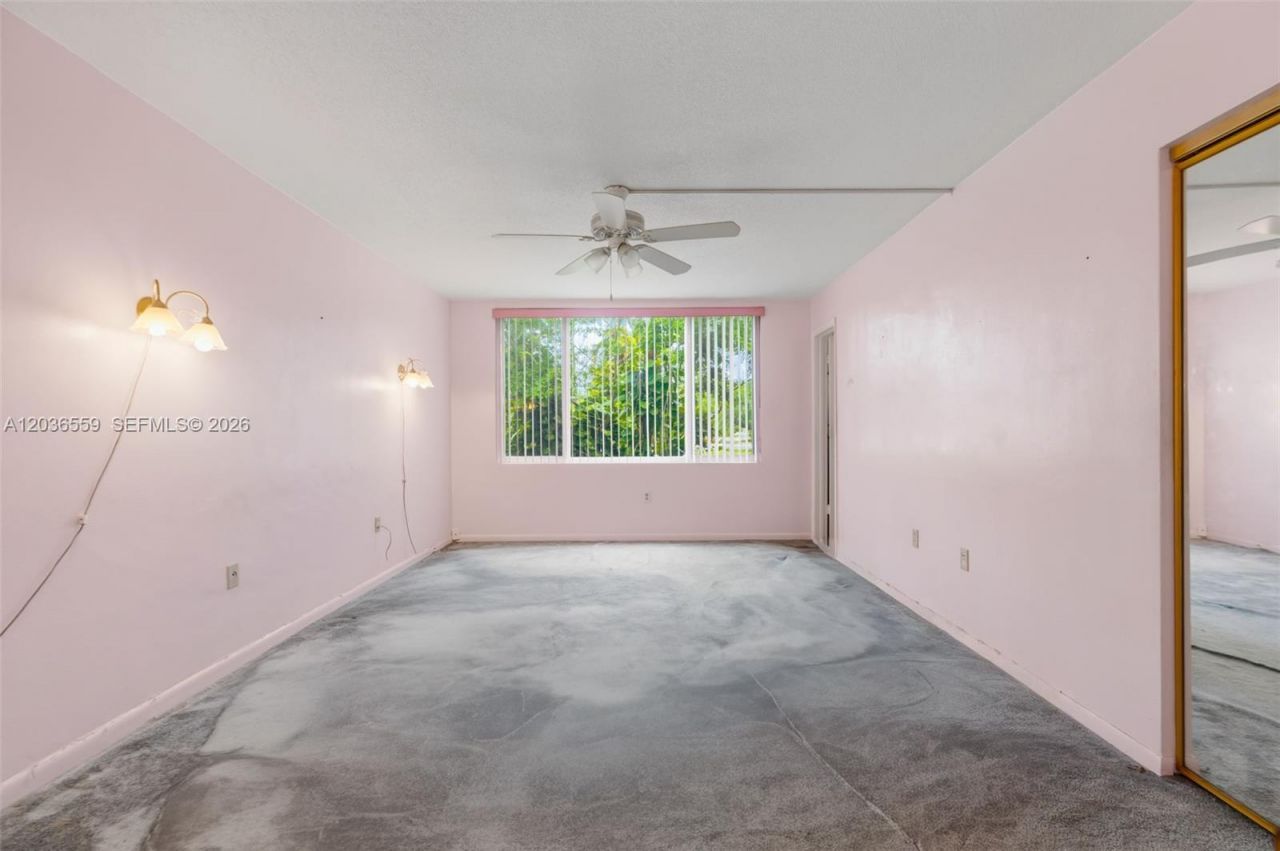 1201 NE 191st St , Unit G219, Miami, FL 33179 Photo