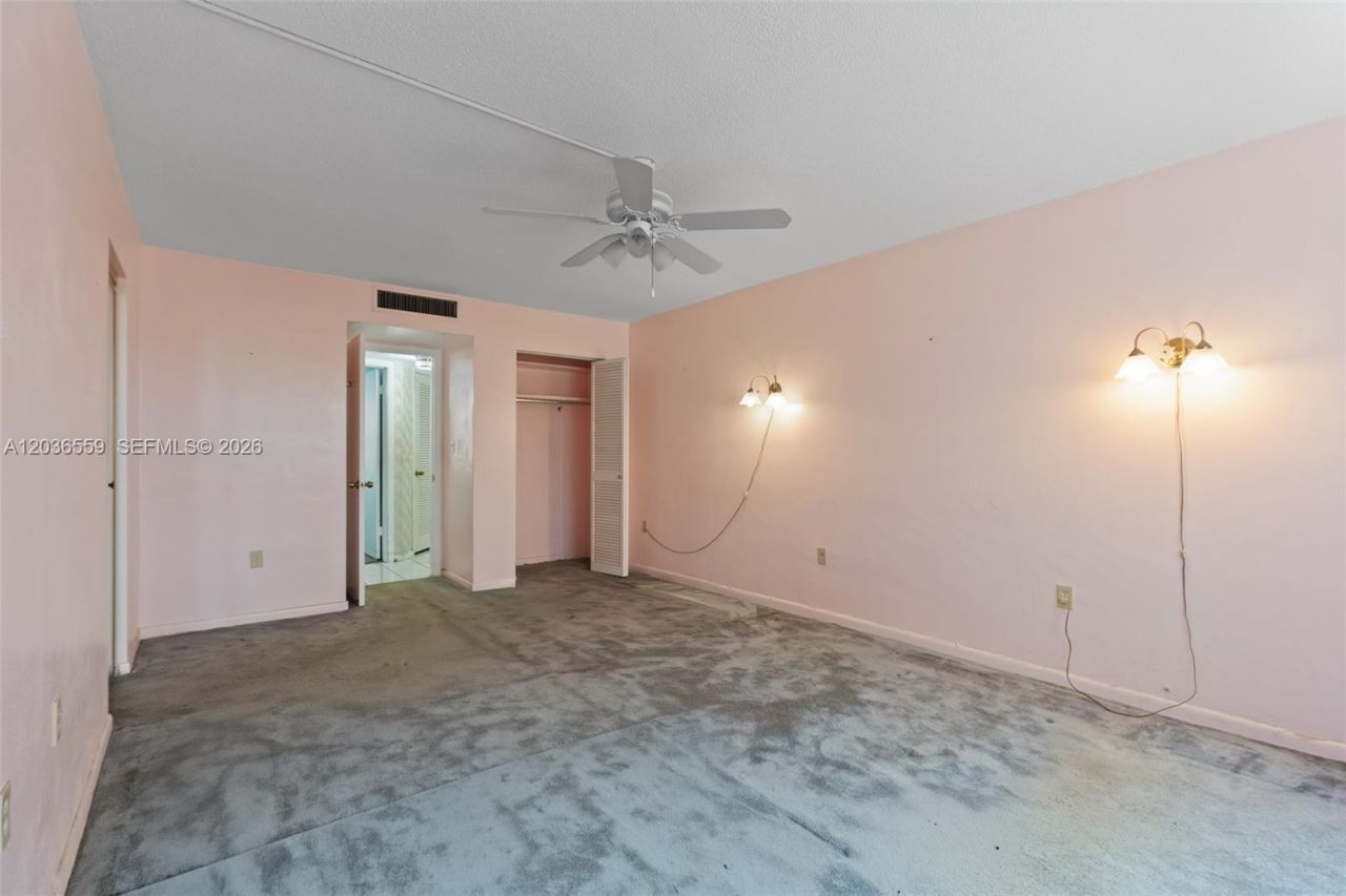 1201 NE 191st St , Unit G219, Miami, FL 33179 Photo