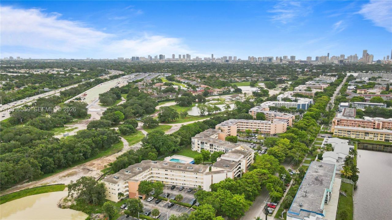 1201 NE 191st St , Unit G219, Miami, FL 33179 Photo