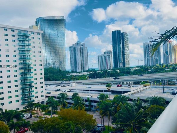 19390 Collins Ave , Unit 624, Sunny Isles Beach, FL 33160