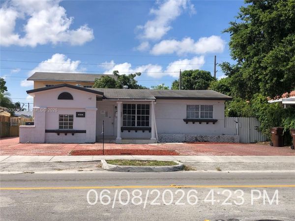 447 E 32nd St , Hialeah, FL 33013