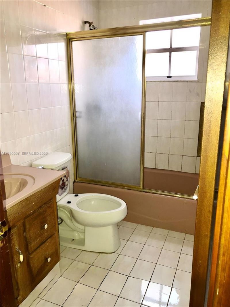 447 E 32nd St, Hialeah, FL 33013 Photo
