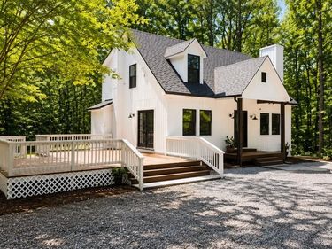 2208 CARTERSVILLE , MINERAL, VA 23117