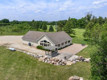 3700 11th Place NE, Austin, MN 55912