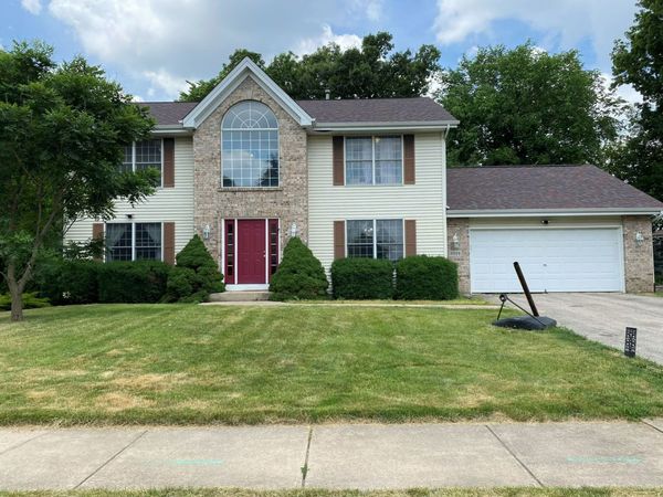 2018 Grandchester Place , Rockford, IL 61107
