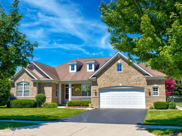2520 Wall Street, McHenry, IL 60051
