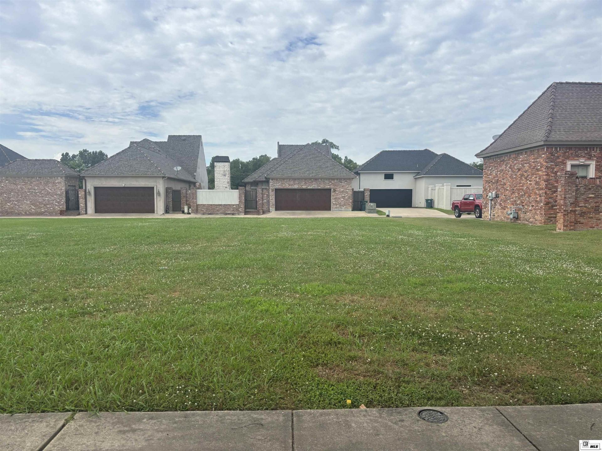2309 Maison Orleans Boulevard, Monroe, LA 71201 Main Photo