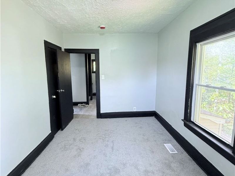 11617 Ely Avenue, Cleveland, OH 44120 Photo 10