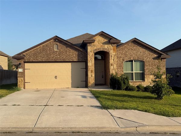 1329 Spicewood DR, Burnet, TX 78611