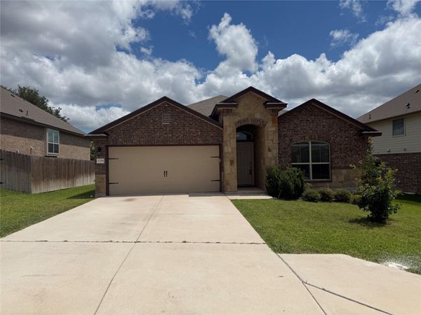 1329 Spicewood DR , Burnet, TX 78611