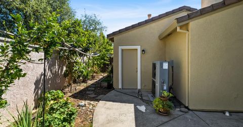 692 Humbert St, Folsom, CA 95630 Photo