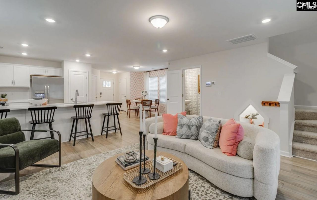104 Monterey Drive  Photo 5