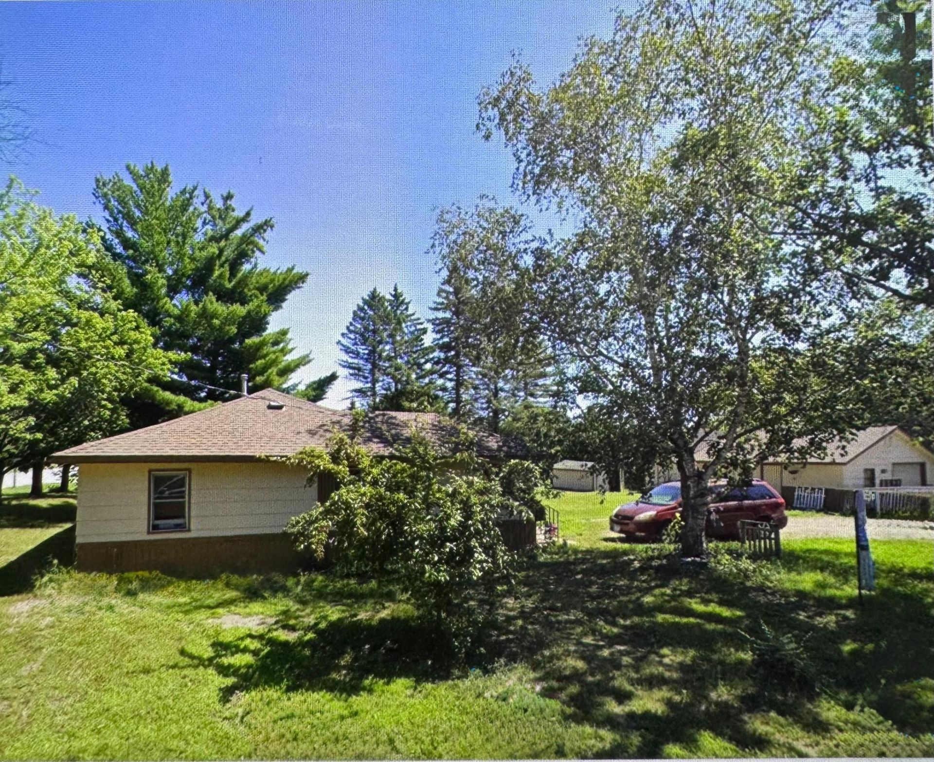 412 1st Street NE, Menahga, MN 56464