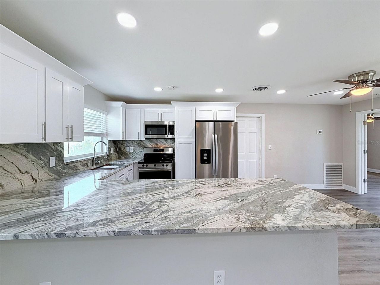 307 87th Avenue Ne, Saint Petersburg, FL 33702 Photo