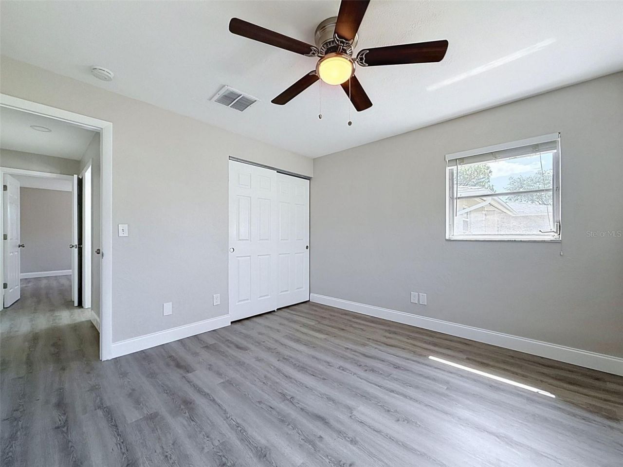 307 87th Avenue Ne, Saint Petersburg, FL 33702 Photo