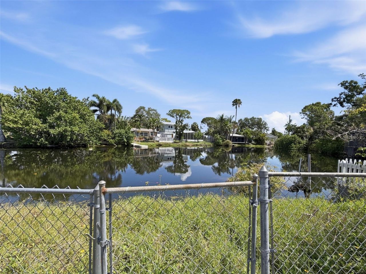 307 87th Avenue Ne, Saint Petersburg, FL 33702 Photo