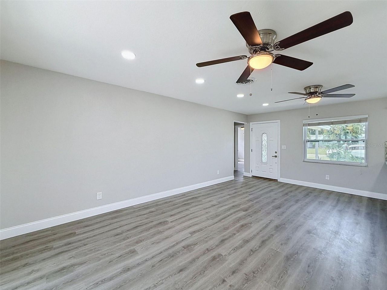 307 87th Avenue Ne, Saint Petersburg, FL 33702 Photo